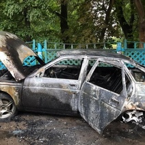 В Сакмарском районе мужчина сжег автомобиль своей знакомой