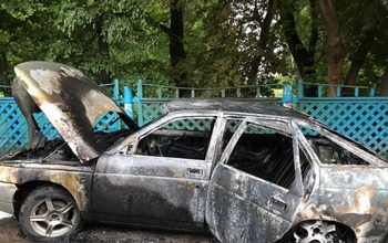 В Сакмарском районе мужчина сжег автомобиль своей знакомой