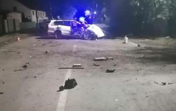 В Бузулуке спасатели деблокировали людей из покореженной машины