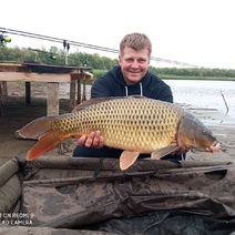 На чемпионате Оренбуржья по рыболовному спорту выловили 12-килограммового карпа