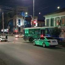 В Оренбурге пассажирский ПАЗ протаранил стену жилого дома