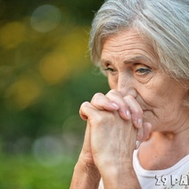 В Орске освободившийся из колонии мужчина украл 60 000 рублей у собственной бабушки