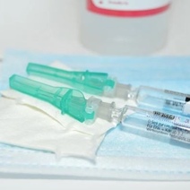 Родители могут не паниковать: школьников прививают от гриппа, а не COVID-19