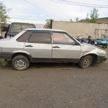 В Медногорске ранее судимый нетрезвый 18-летний парень угнал ВАЗ