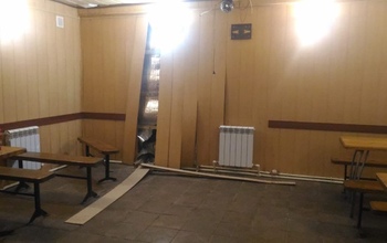 В Абдулино мужчина разворотил стену кафе, чтобы украсть ведро шашлыка