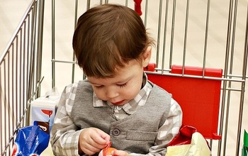 В Оренбуржье детям до 16 лет запретили ходить без взрослых в ТРЦ и кино