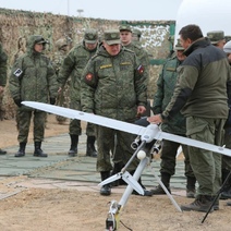 Под Оренбургом развернута масштабная выставка военной техники