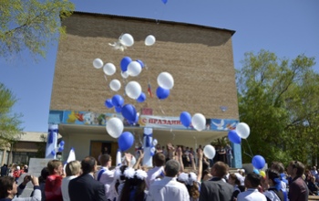 Школе в Акбулакском районе лета не хватило на ремонт?