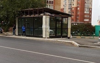 Оренбуржцам вместо остановки общественного транспорта предложили зайти в магазин?