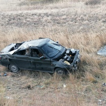 В Гайском районе нетрезвая автоледи слетела в кювет и едва не погубила свою пассажирку