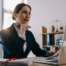 Юристов из Оренбуржья оштрафовали из-за некачественного исполнения услуг