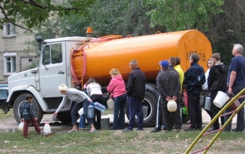 Жители Кувандыка остались без холодной воды из-за аварийной ситуации на трубопроводе