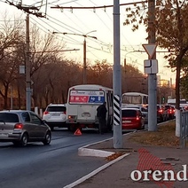 В Оренбурге в Степном утром произошло два ДТП: одно из них - с ПАЗом