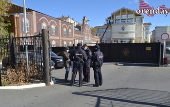 В Оренбурге у здания Следственного комитета прошел одиночный пикет