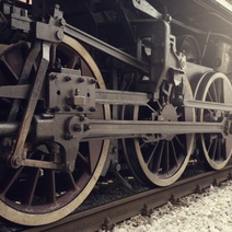 В Новоорском районе машинист и его помощник слили тонны топлива со своего же локомотива