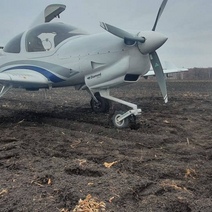 Посадка в поле: в Оренбургской области самолет не долетел 2 километра до взлетно-посадочной полосы