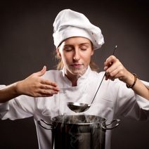 Повар из кафе Шарлыка оштрафован на 25 000 рублей за нарушение санитарных норм