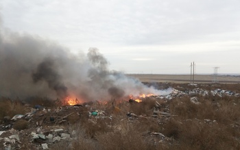 В Оренбургской области сгорело 200 квадратных метров мусора