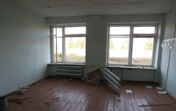 В Оренбургской области из неэксплуатируемого здания школы украли 20 чугунных батарей