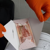 Контрольная закупка: полицейские из Оренбурга задержали подозреваемого в распространении фальшивых купюр