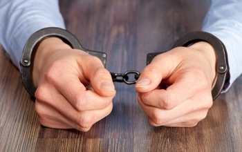 Экспедитора из Оренбуржья подозревают в растлении 5-летней дочери сожительницы (18+)