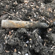 В Оренбургском районе на дне высохшего ручья обнаружен артиллерийский снаряд