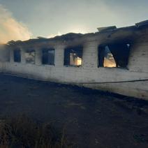 Под Переволоцким сгорела постройка площадью 1 500 квадратных метров