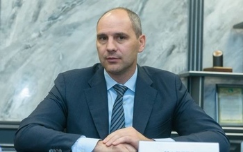 Свой день рождения губернатор Оренбуржья снова отмечает не на рабочем месте