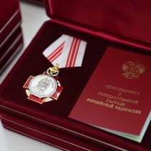 Путин посмертно наградил медсестру из Оренбуржья за борьбу с COVID-19