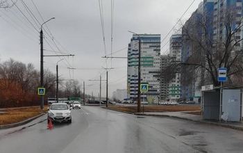 В Оренбурге автоледи за рулем иномарки сбила на 