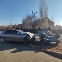 В Оренбургском районе в жестком ДТП пострадали женщина-водитель и ребенок