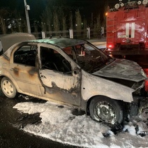 В МЧС сообщили подробности ДТП в Оренбурге с горящим 