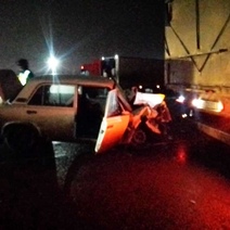 В Оренбуржье пенсионер за рулем ВАЗа въехал в прицеп КамАЗа (18+)