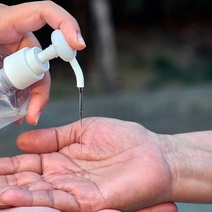 В Соль-Илецке в магазине вместо антисептика использовали муравьиный спирт