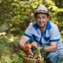 В Новосергиевке женщина перевела деньги с найденной карты невнимательного грибника