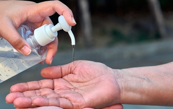 В Соль-Илецке в магазине вместо антисептика использовали муравьиный спирт