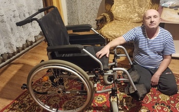 Мужчина на четвереньках полз в поликлинике Медногорска для того, чтобы сделать прививку