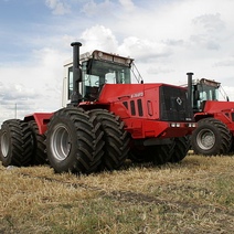 В Оренбуржье в отношении водителя, сбившего на тракторе мужчину, возбуждено уголовное дело