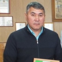 На главу села, где народ отравился суррогатом, возбудили уголовное дело