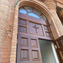 В Орске мужчина ограбил женщину в храме