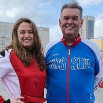 Тренер пловчихи из Орска Симоновой отказался надеть маску и на суде