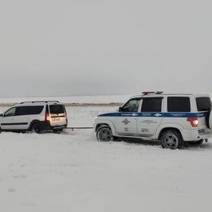 В Оренбуржье автоледи пришлось вытаскивать из 