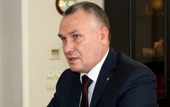 Глава Орска прокомментировал повышение зарплаты себе и своим замам