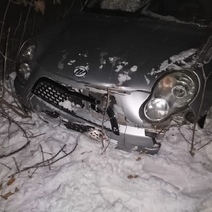 Под Соль-Илецком трактор с прицепом отправил иномарку в кювет