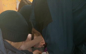 В Оренбурге восьмилетнюю девочку пришлось спасать от пластиковой игрушки