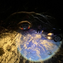 Под Оренбургом в снегу застряли трое мужчин на 