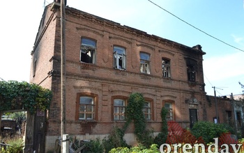 В Оренбурге почти за 9 млн рублей продают дом городской усадьбы на Почтовом