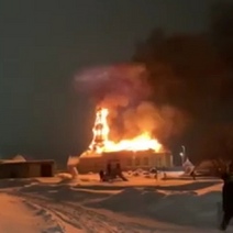 В Подгородней Покровке полыхает церковь