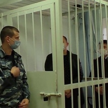 В Оренбурге полицейским, ставившим в 