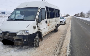 Автобус из Бузулука столкнулся с грузовиком: пострадали двое